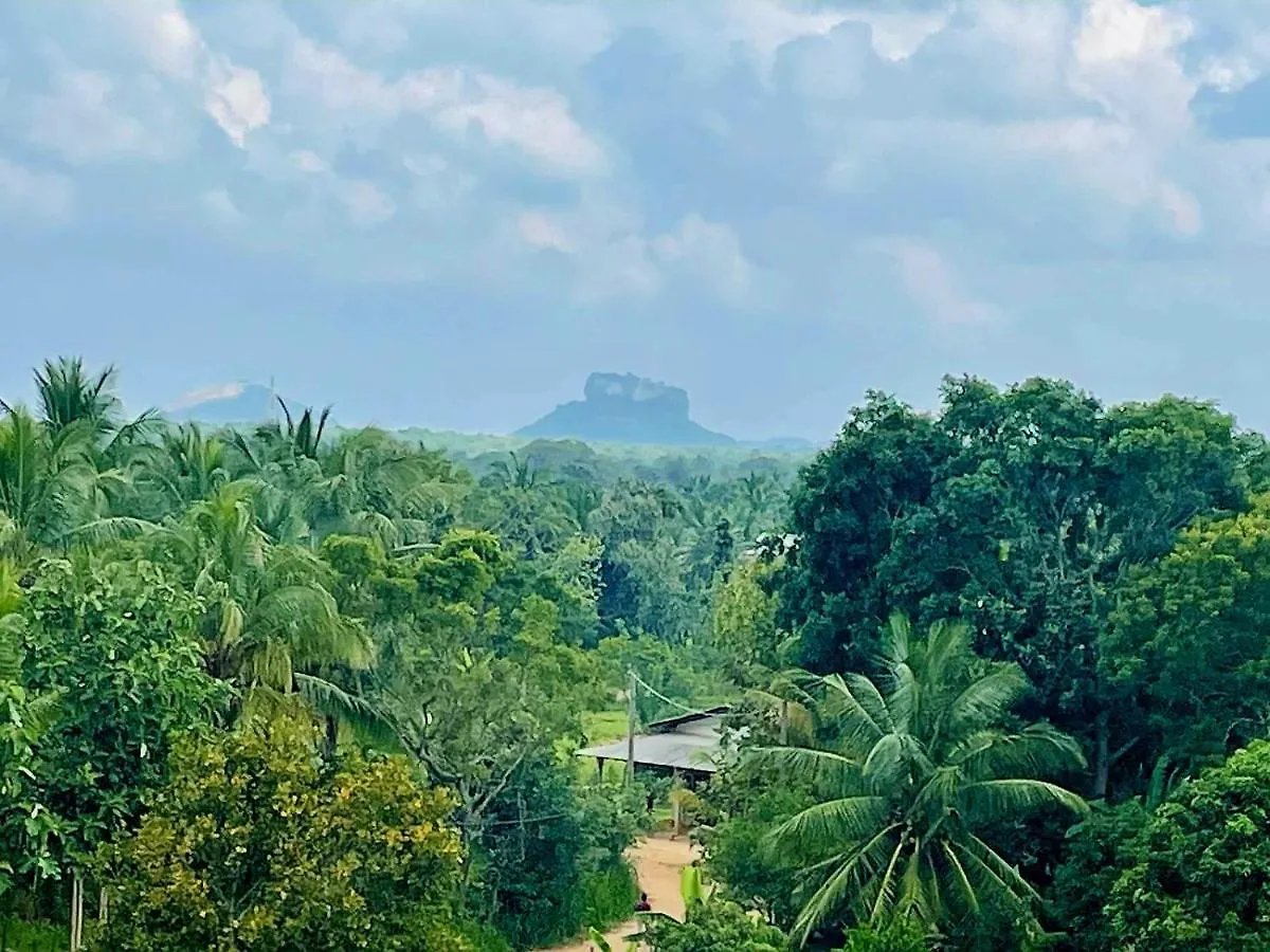 Wild Fortress Hotel Sigiriya
