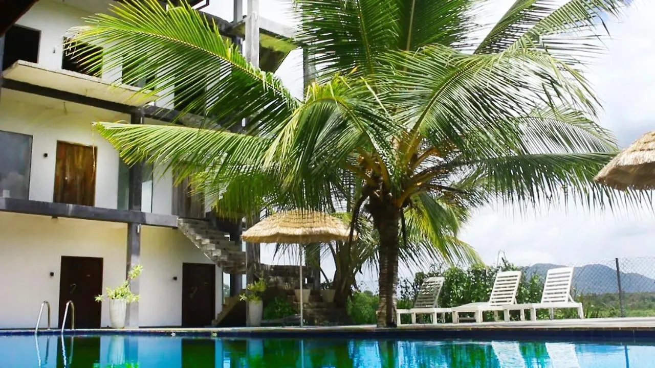 Wild Fortress Hotel Sigiriya